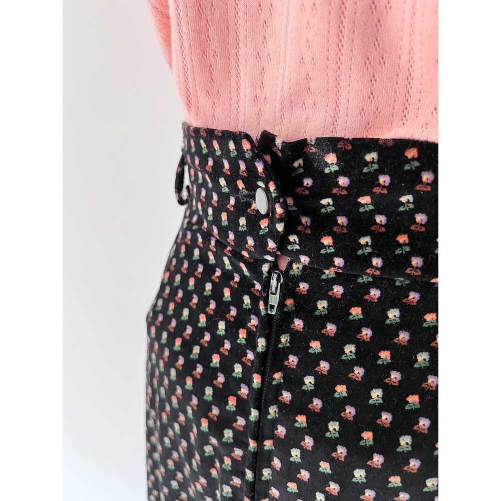 XS 1970s Black Velveteen Floral Maxi Skirt Whimsigoth Vintage Velvet - Picture 7 of 8
